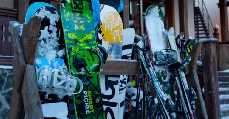 Snowboard - Assorted-color Snowboards